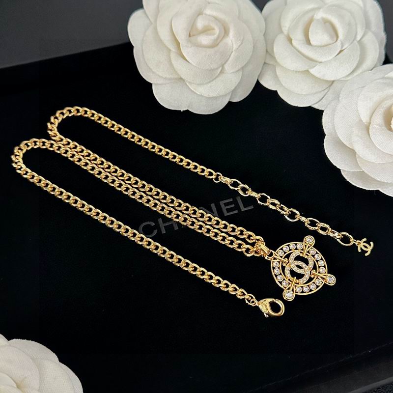 Chanel necklace 1lyx85